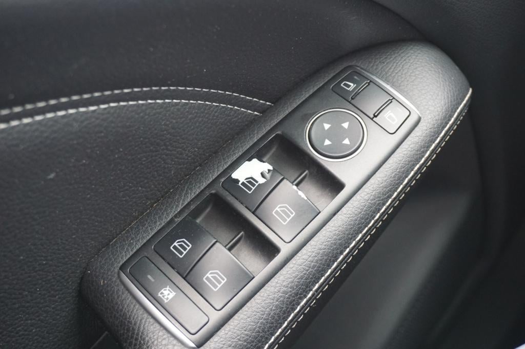 Mercedes-Benz B-Klasse 180 prestige automaat - climate / navi / cruise / st