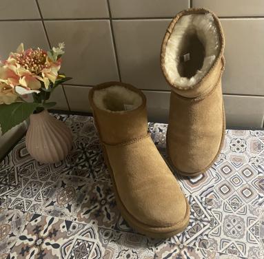 Uggs