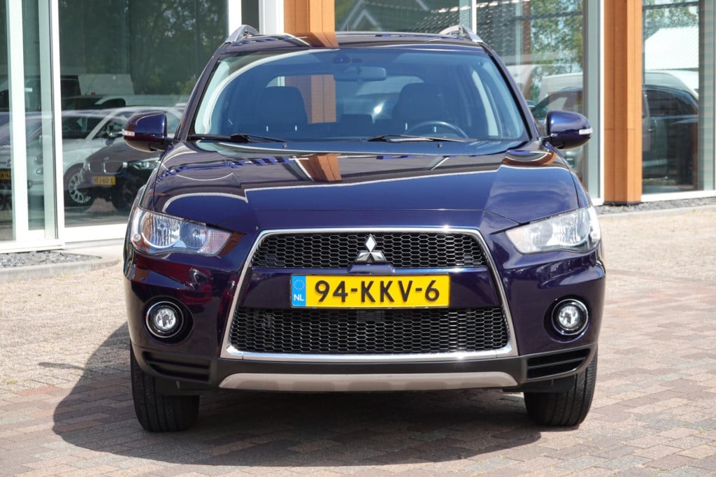 Mitsubishi Outlander 2.0 intro edition