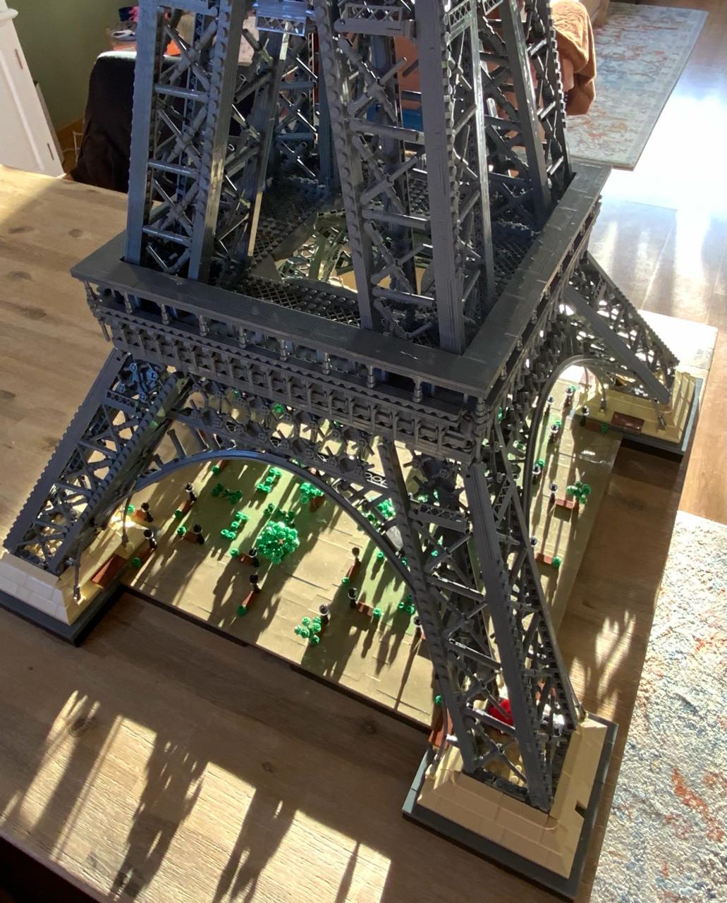 LEPIN Eiffeltoren 10.001 stukjes“zelfde als het deense merk”