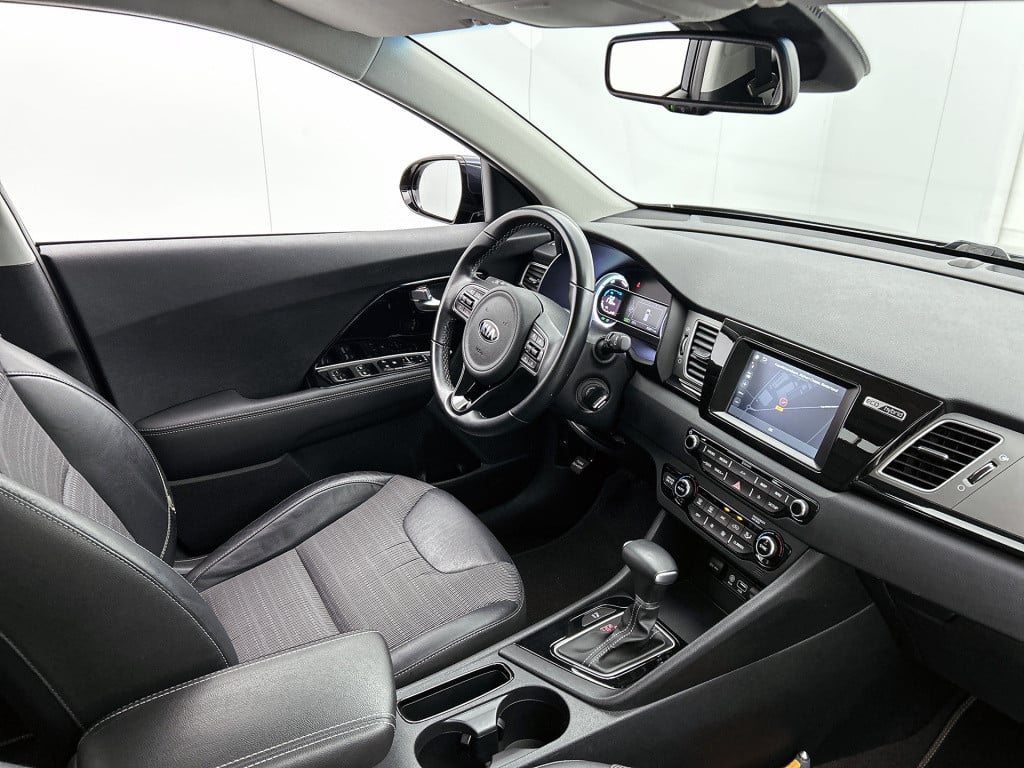 Kia Niro 1.6 gdi hybrid dynamicline | navi | automaat | trekhaak tbv fietse