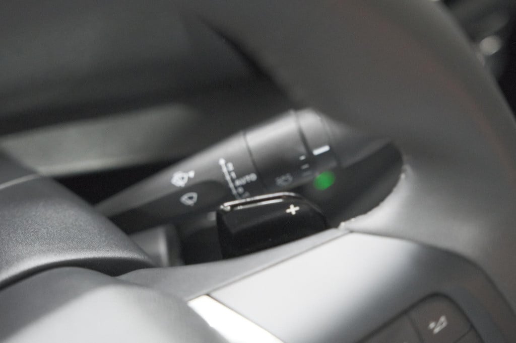 Citroen C4 puretech 130 eat8 feel edition | camera | apple carplay | parkee