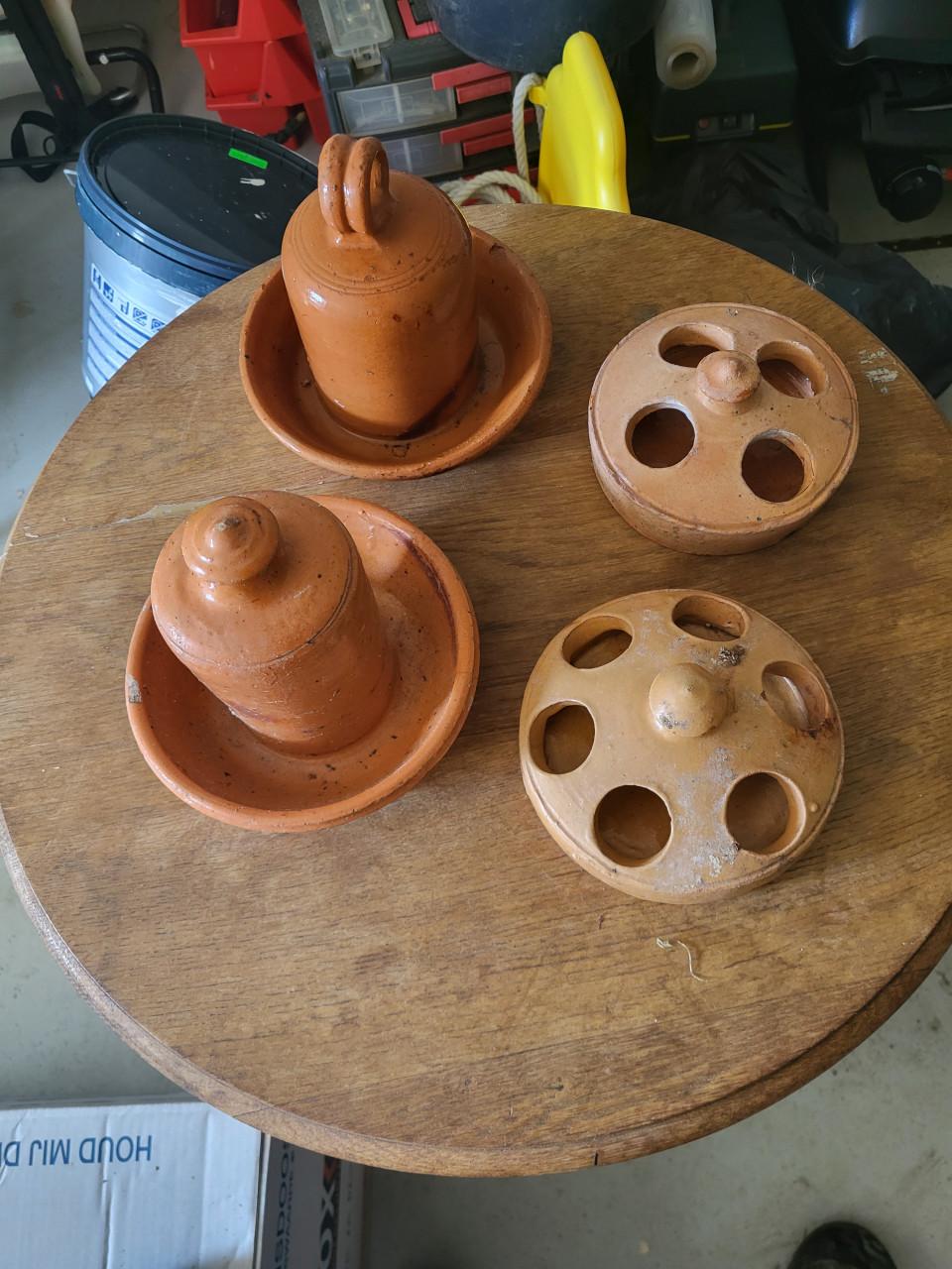 Drink  bakjes voor kuikens