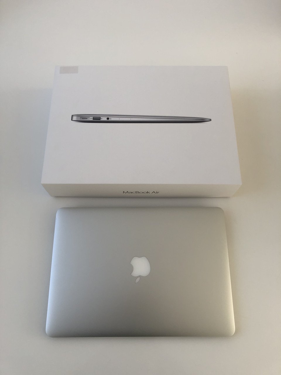 Macbook Air 13 inch SSD Intel Core i5 Office pakket & doos | in Nieuwstaat