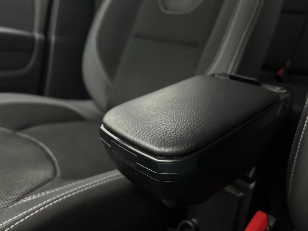 Renault Clio estate occasion 0.9 tce limited | zwart | tweedehands renault 