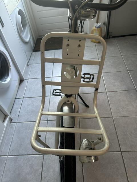 Mooie witte damesfiets 7 versnellingen