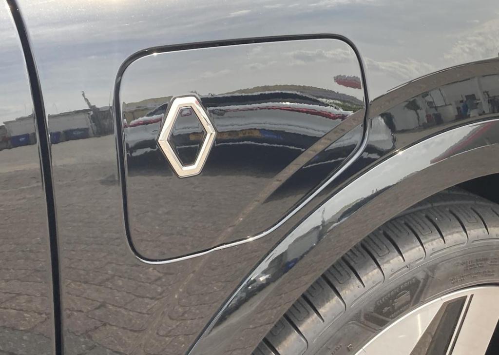 Renault Megane E-tech comfort range techno 60 kwh - demo / pack winter tech