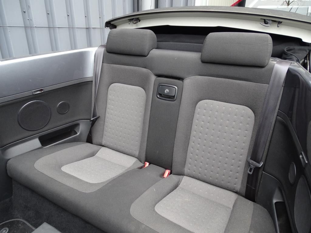 Volkswagen New Beetle cabriolet 1.6highline