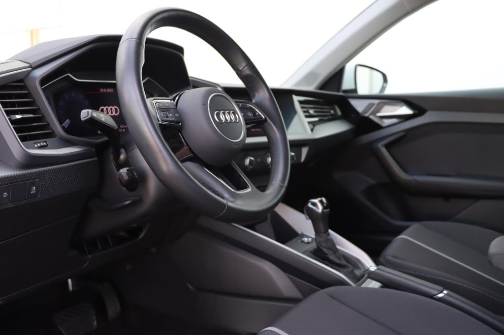Audi A1 Sportback 25 tfsi 95pk s tronic pro line