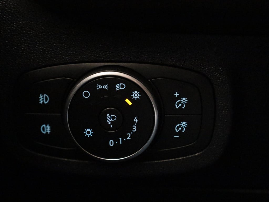 Ford Fiesta 1.0 ecoboost titanium x | lmv | parkeer sensoren | navigatie | 