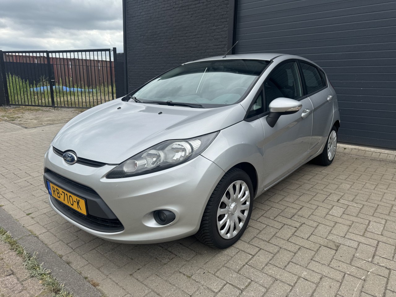 Ford Fiesta 1.25 44KW Trend 5DRS 2009 Zilver Airco Apk Nap