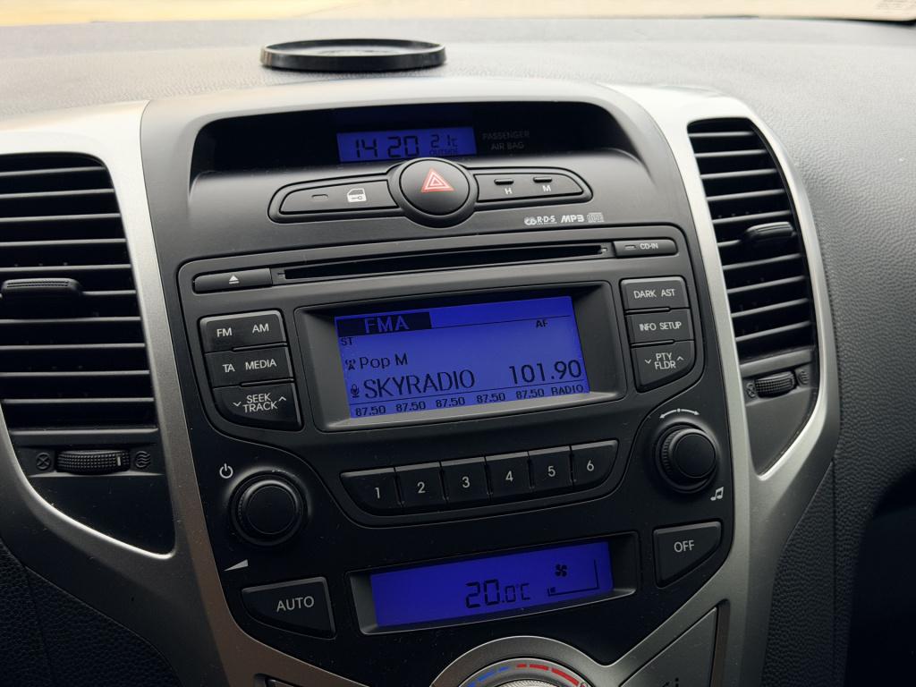 Hyundai Ix20 1.4i i-vision | radio | cruise control | airco | climate contr