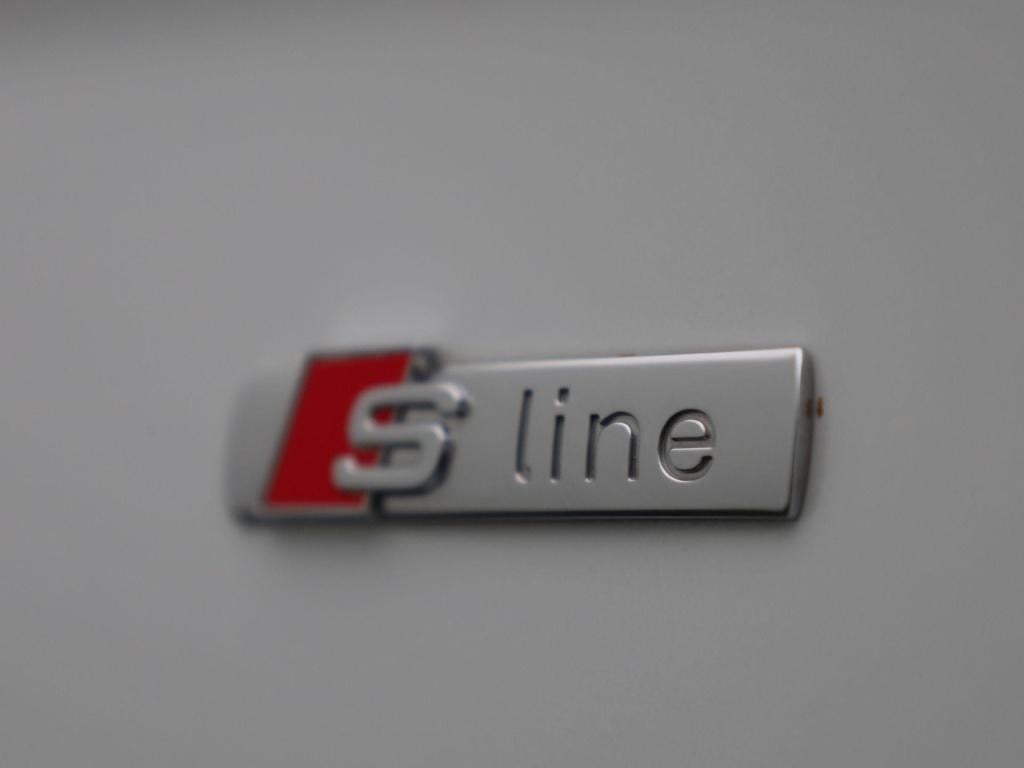 Audi Q5 55 tfsi e quattro competition | s- line | panoramadak | bang & oluf