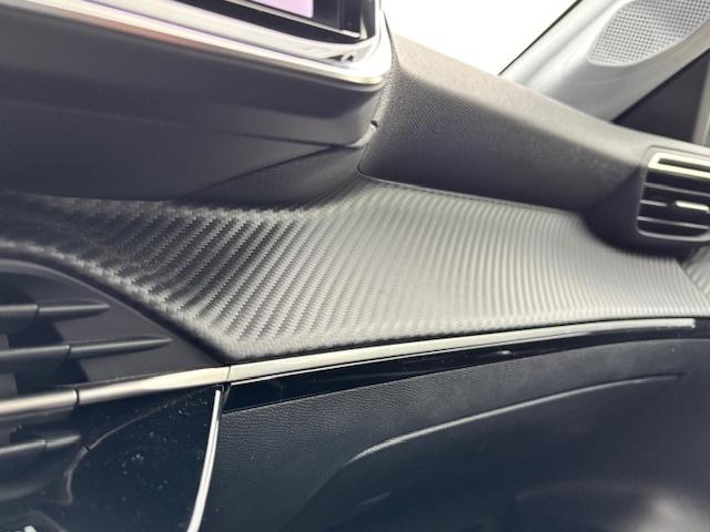 Peugeot 208 1.2 hybrid 100 e-dcs6 allure navigatie | dab | applecarplay| pa