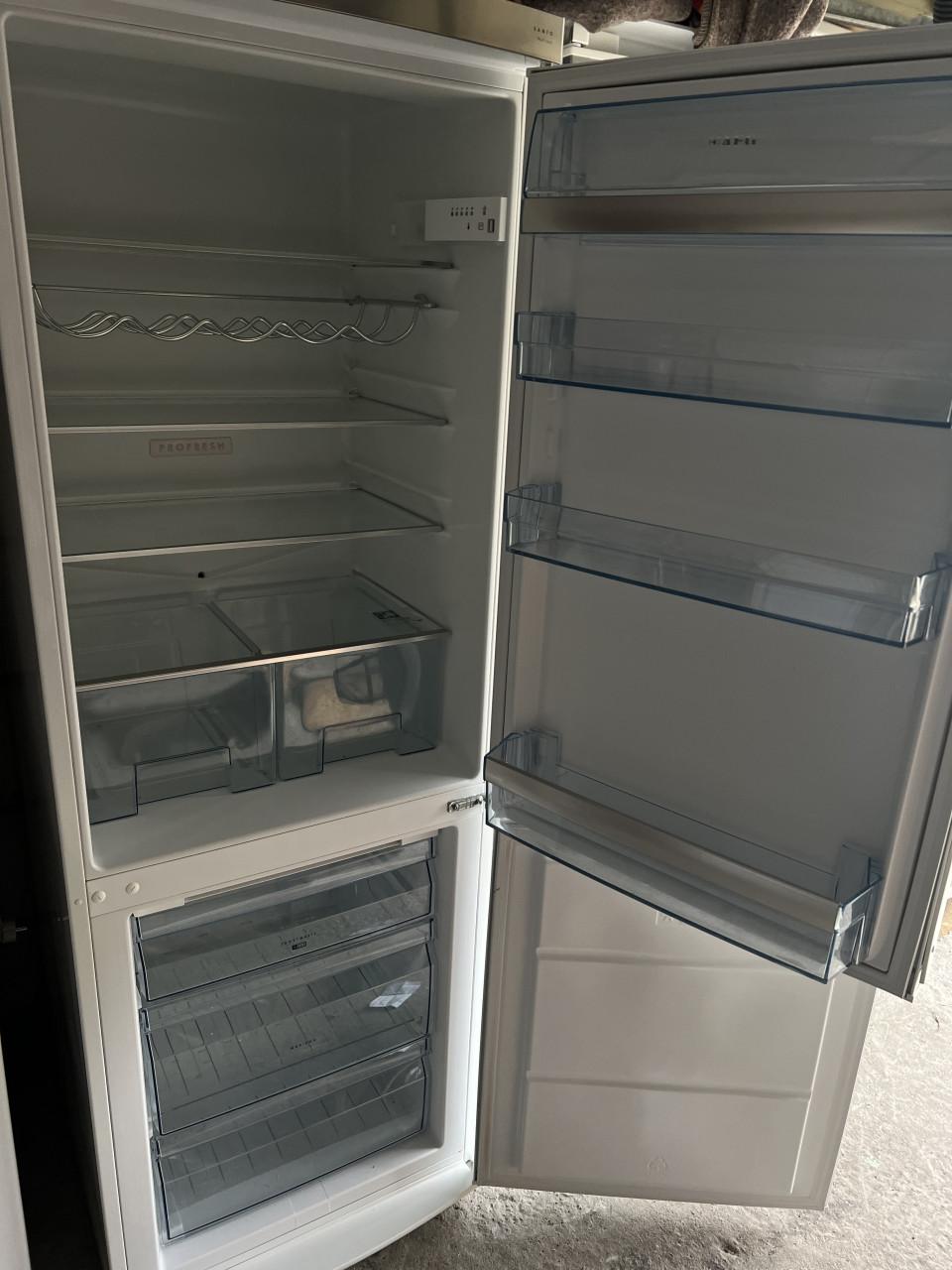 AEG NoFrost koel vries combinatie Koelkast vriezer 175x60 cm. Klasse A+