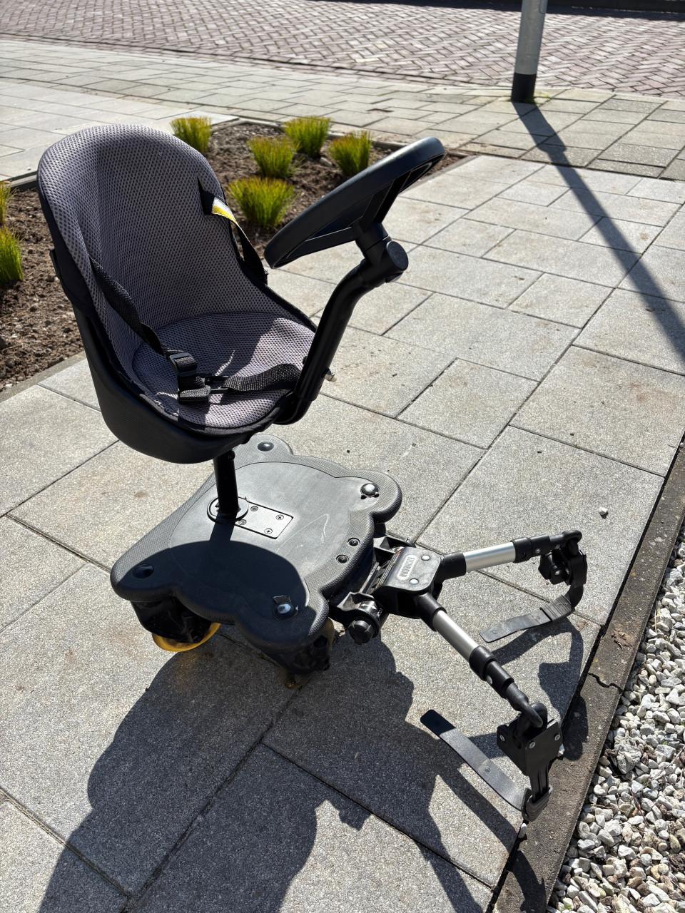 Meerijplank met zitje voor kinderwagen