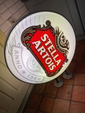 Stella Artois lichtreclame