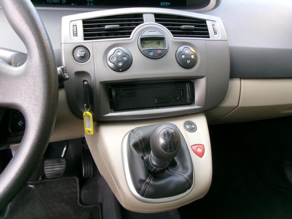 Renault Scenic phase ii 1.6-16v 1-ste eig. airco, cr.cont, pano.dak,