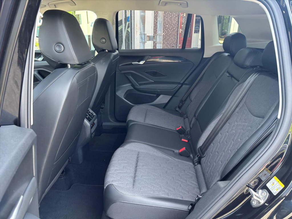 Volkswagen Tiguan 1.5 etsi 130pk dsg-7 life| trekhaak| navi|side assist| ri