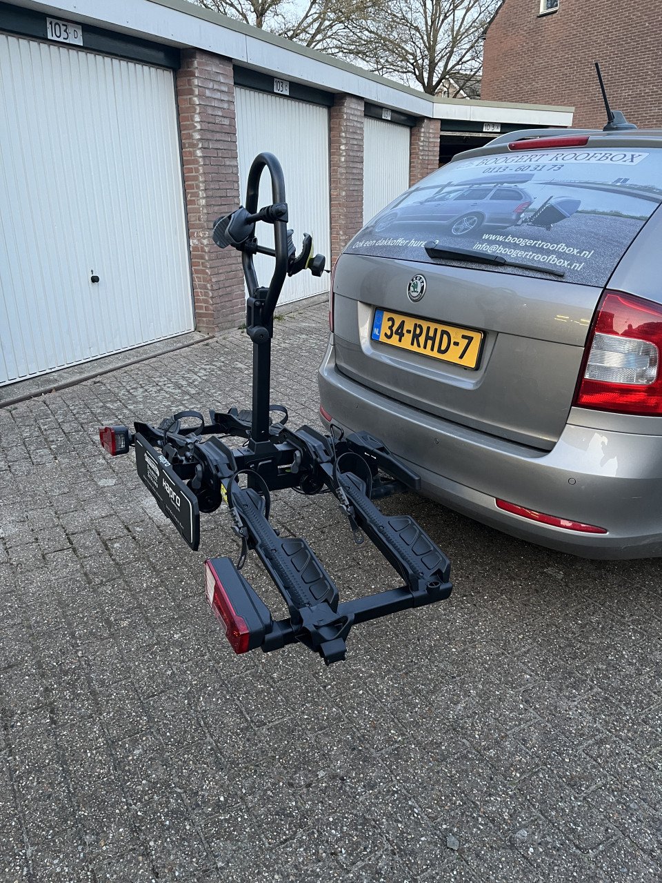 Fietsendrager Hapro voor 2 (elektriche) fietsen te huur