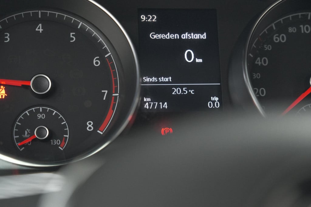 Volkswagen Golf 1.0 tsi 110pk highline | adaptieve cruise control | apple c
