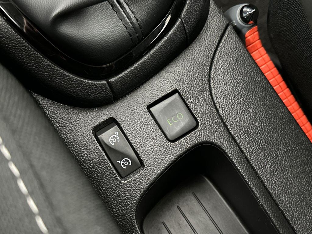 Renault Clio estate 0.9 tce limited