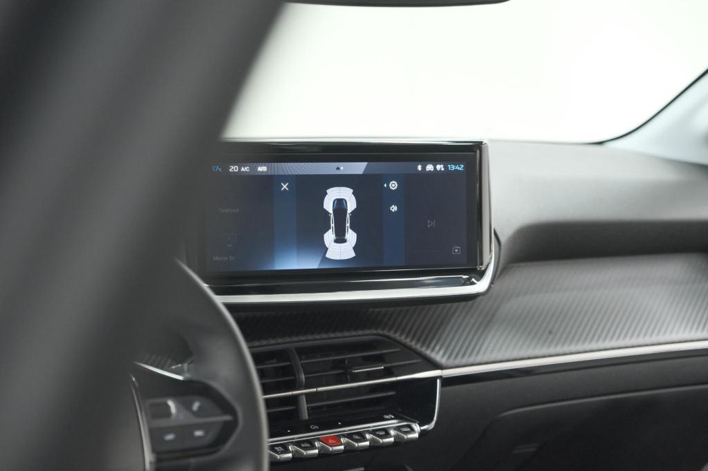 Peugeot 208 puretech 100 allure | apple carplay | parkeersensoren | climate