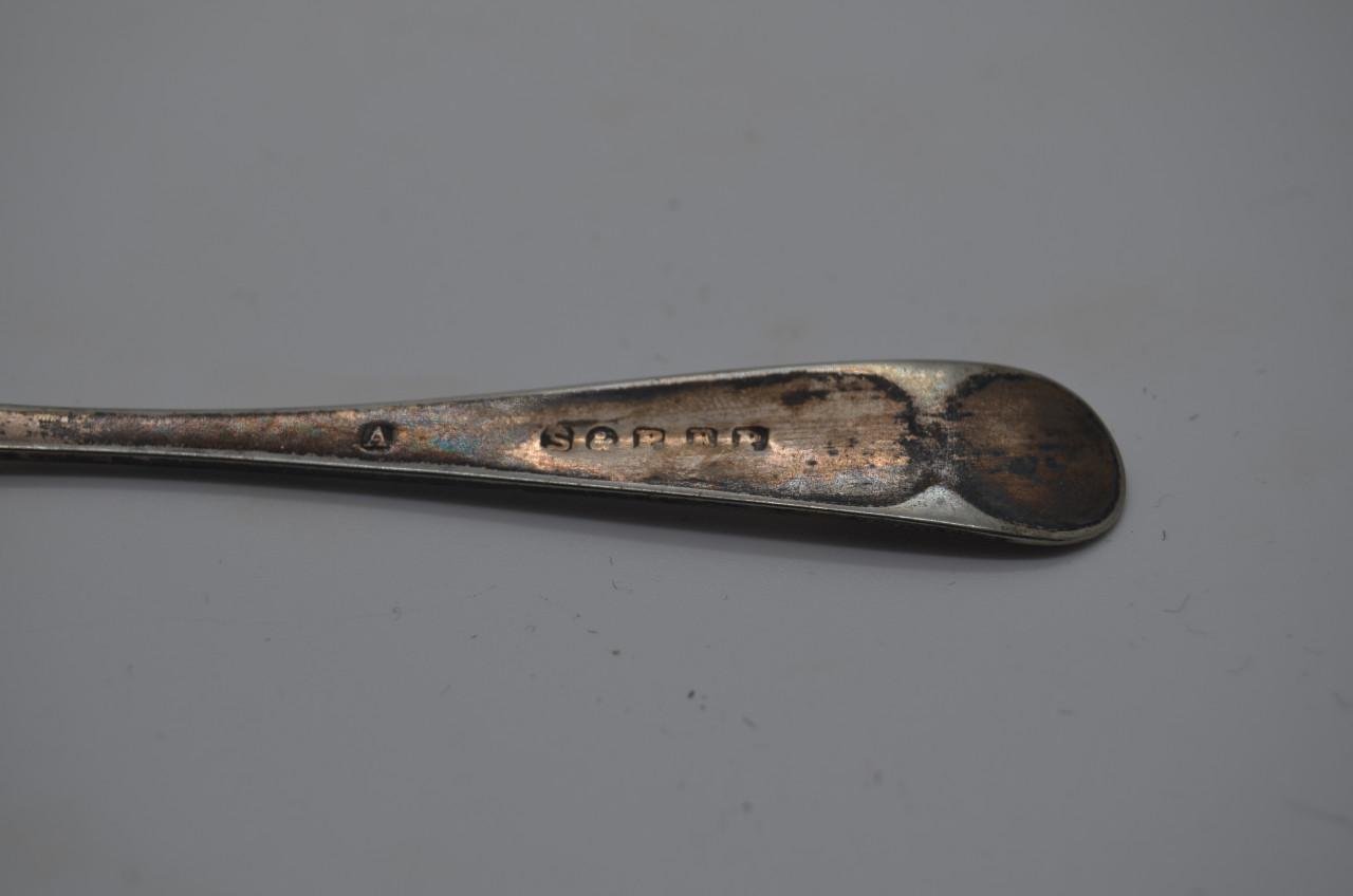 2 Engelse theelepeltjes gemerkt 'S & P' jaarletter 'A'