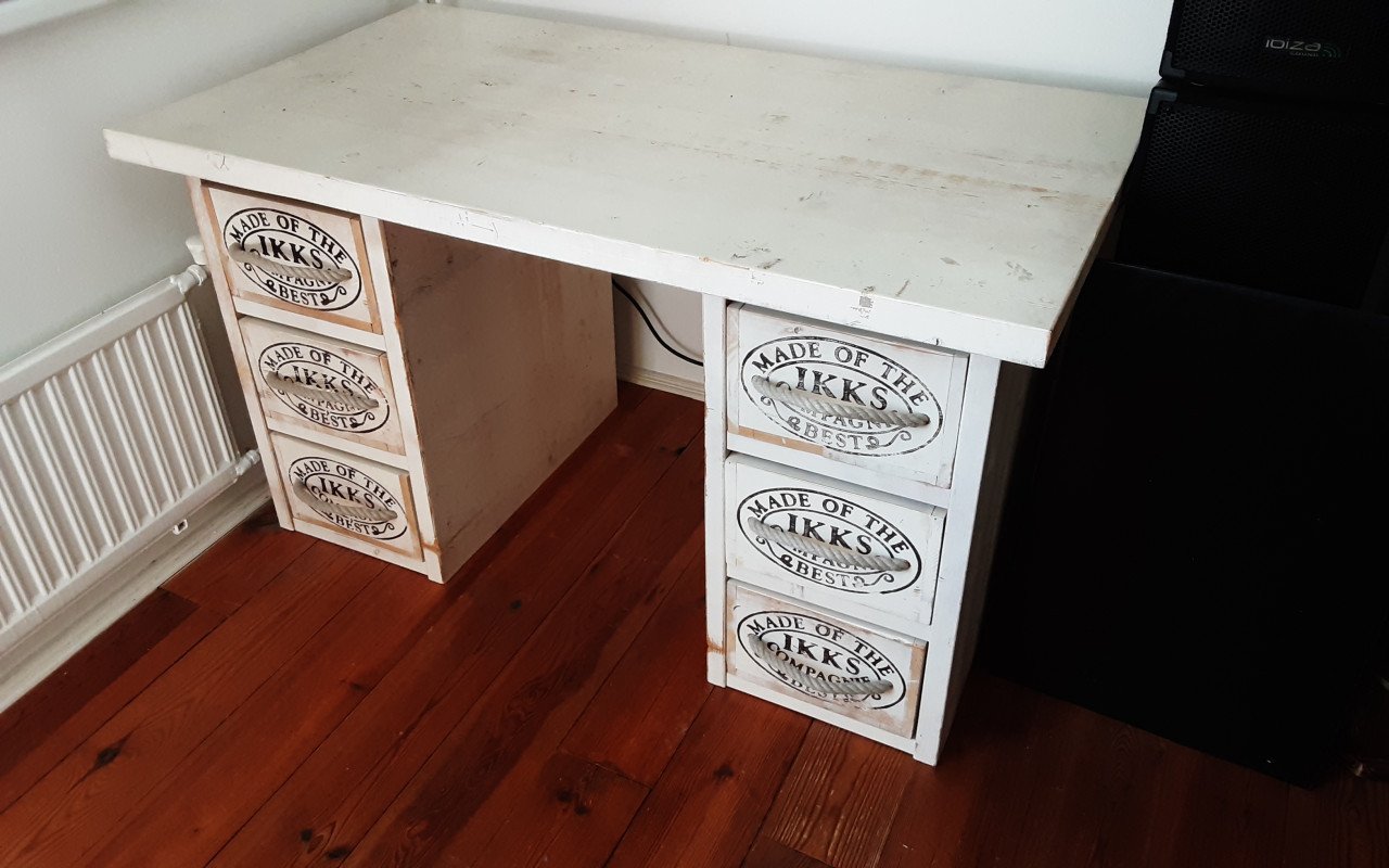 Bureau (Gereserveerd)
