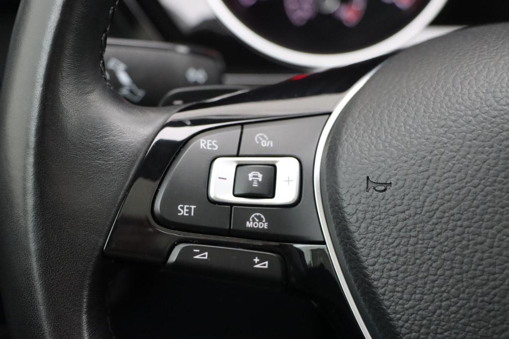 Volkswagen Touran 1.8 tsi highline 180pk dsg7