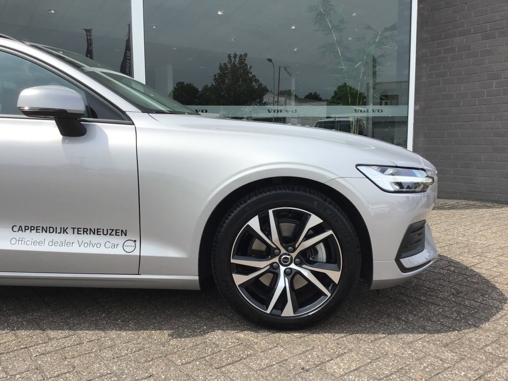 Volvo V60 b3 163pk essential| camera| adap.cruise| google maps