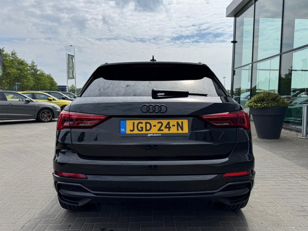 Audi Q3 35 tfsi 3x s-line * keyless * matrix led * carplay