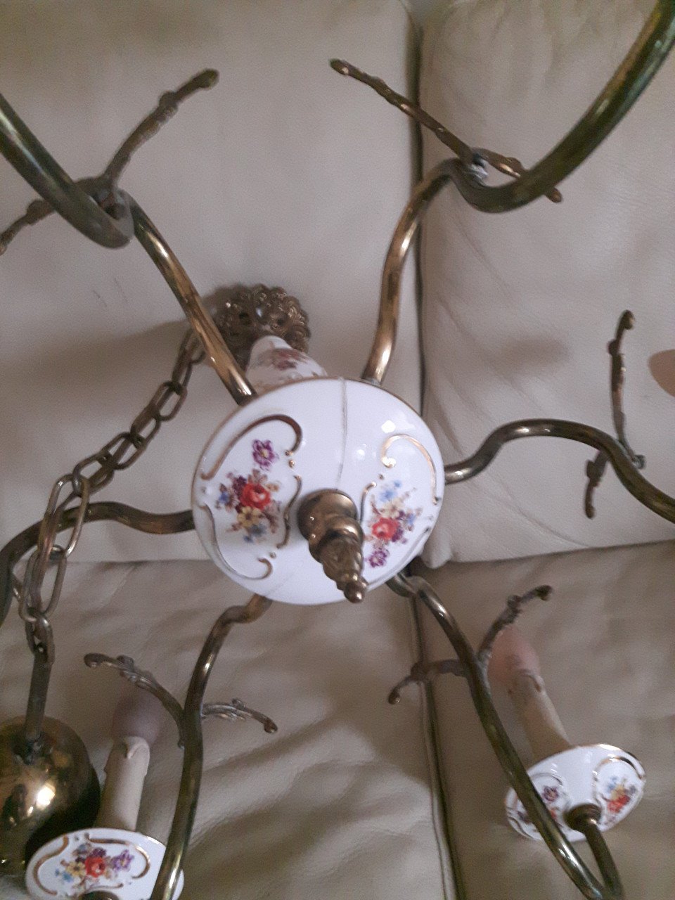 Brocante Engels porseleinen kroonluchter met roosjes