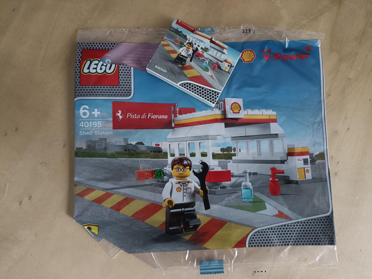 Lego 40195 : Ferrari Shell Station