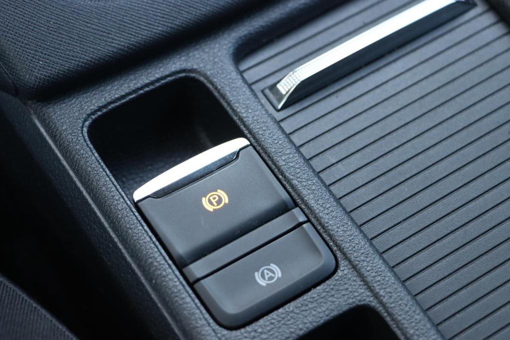 Skoda Octavia 1.0 tsi ambition 110pk