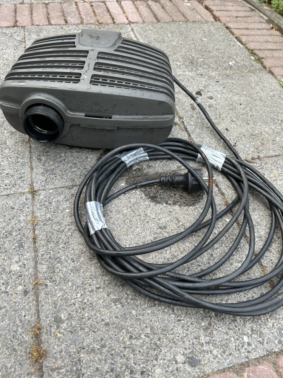 Te koop oase classic eco 5500 sterke en zuinige Vijverpomp 5500 lpu