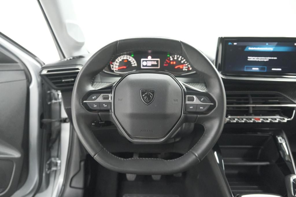 Peugeot 208 puretech 100 active | parkeersensoren | navigatie | apple carpl