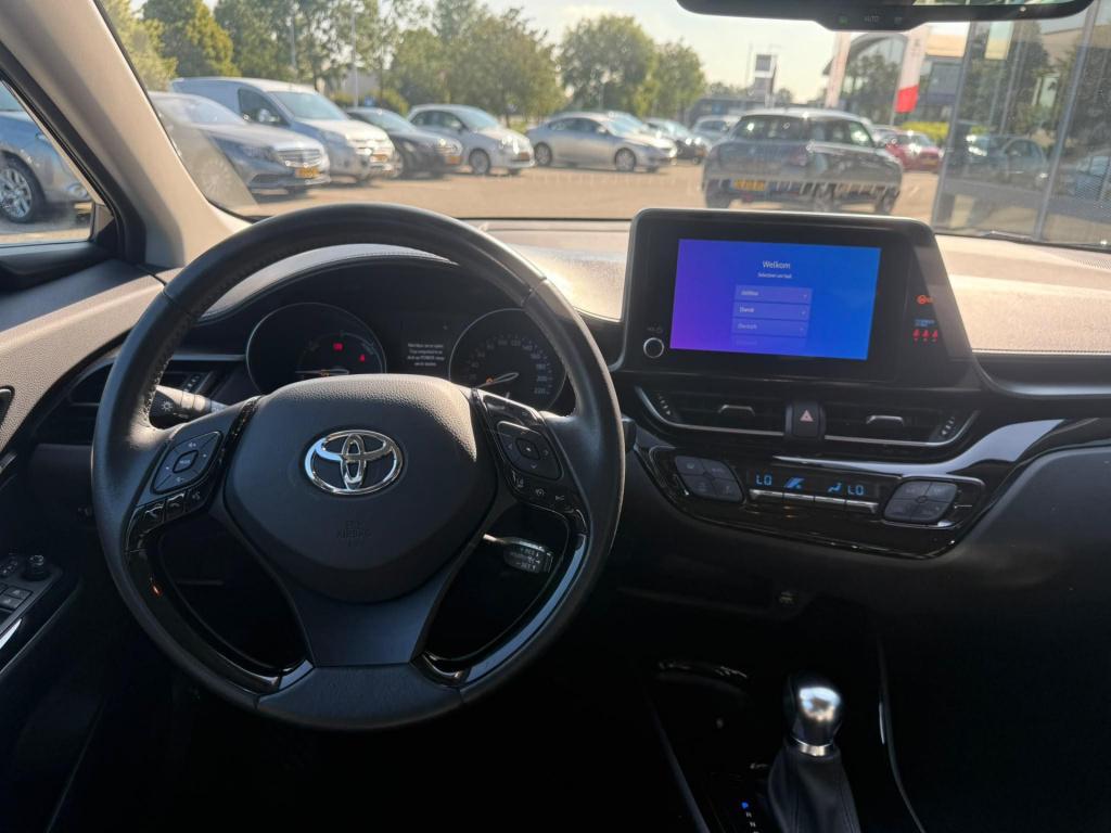 Toyota C-hr 1.8 hybrid dynamic