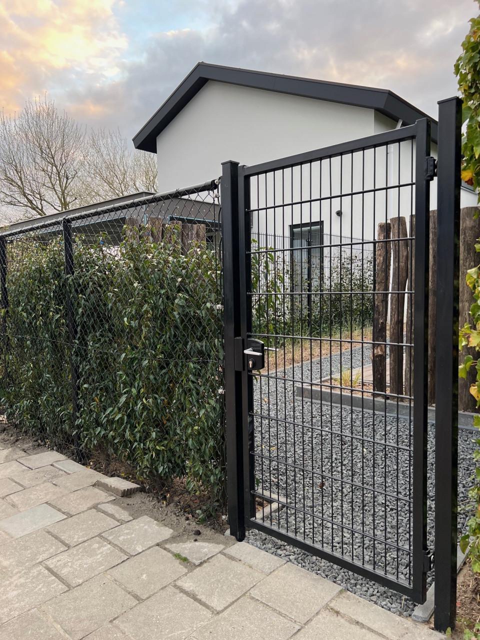 Voordelig en netjes: Dubbeldraads hekwerken .