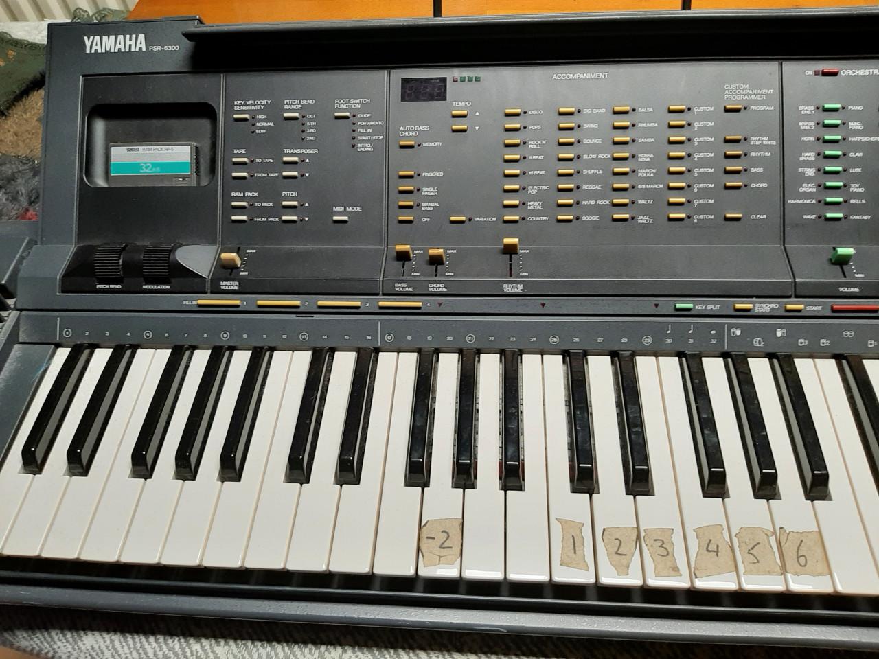 Keyboard Yamaha PSR-6300