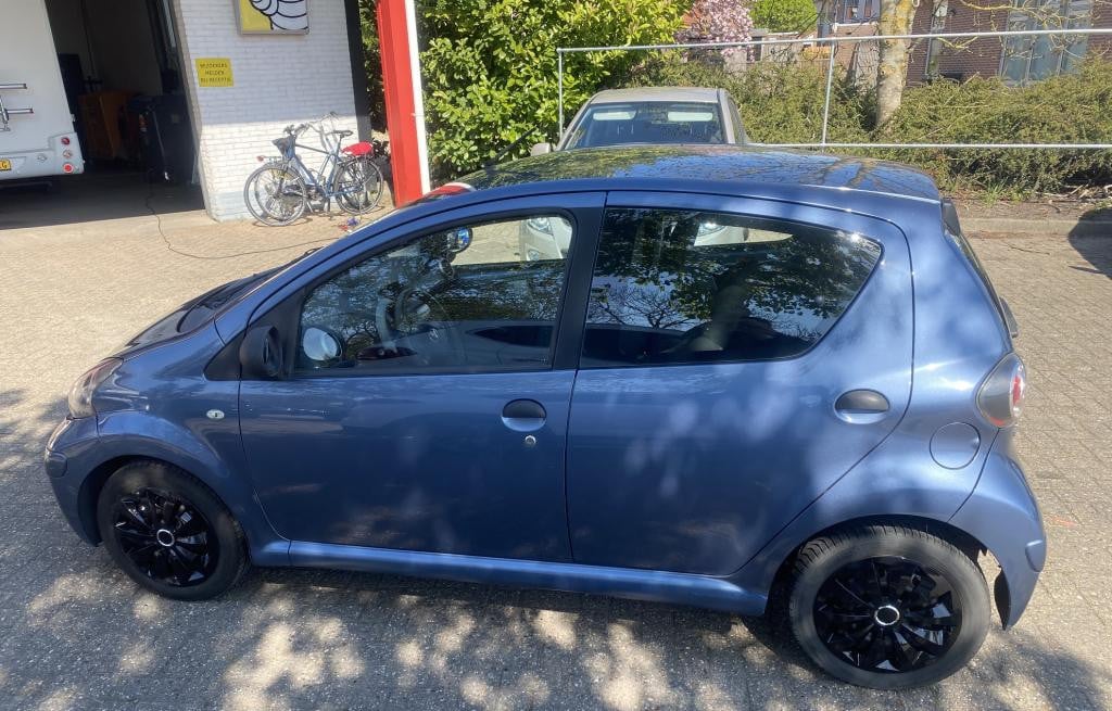 Toyota Aygo 1.0 12v vvt-i access | carplay, jaar apk, beurt, 3m gar