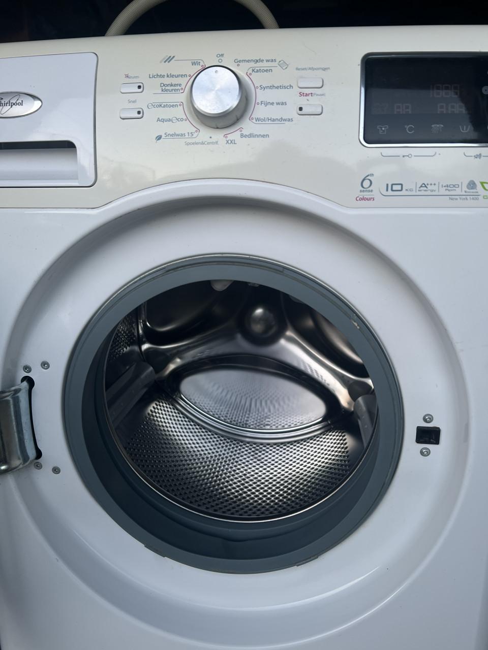 Whirlpool A+++ Wasmachine inhoud 10 kg 1400 toren foutcode