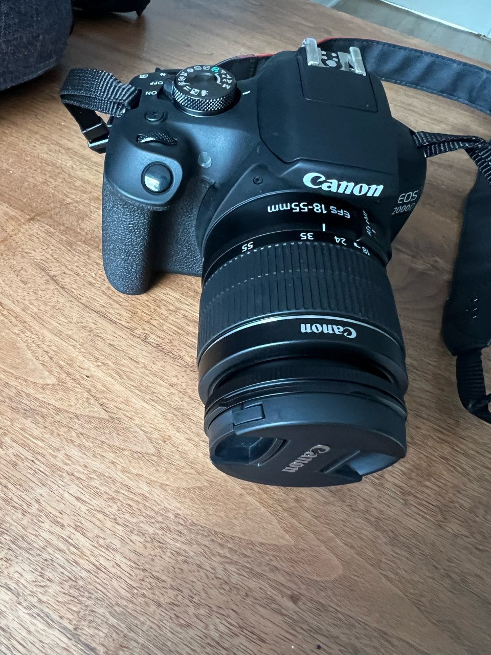 Canon EOS 2000D spiegelreflex - set - nieuwstaat