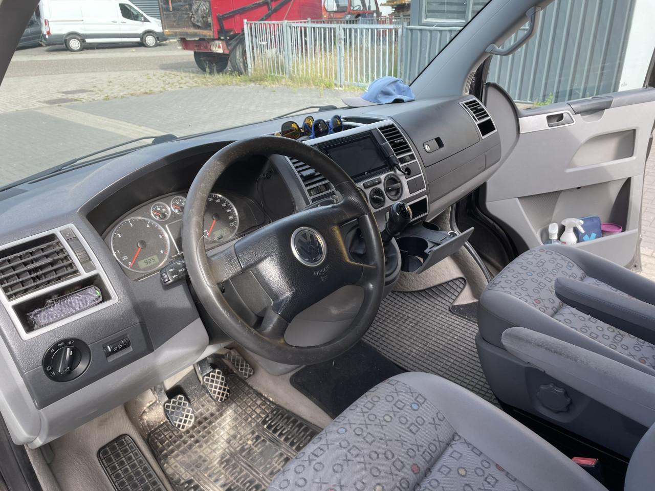 VW Transporter 2007 - 2,5l TDI/130pk - 277.500km