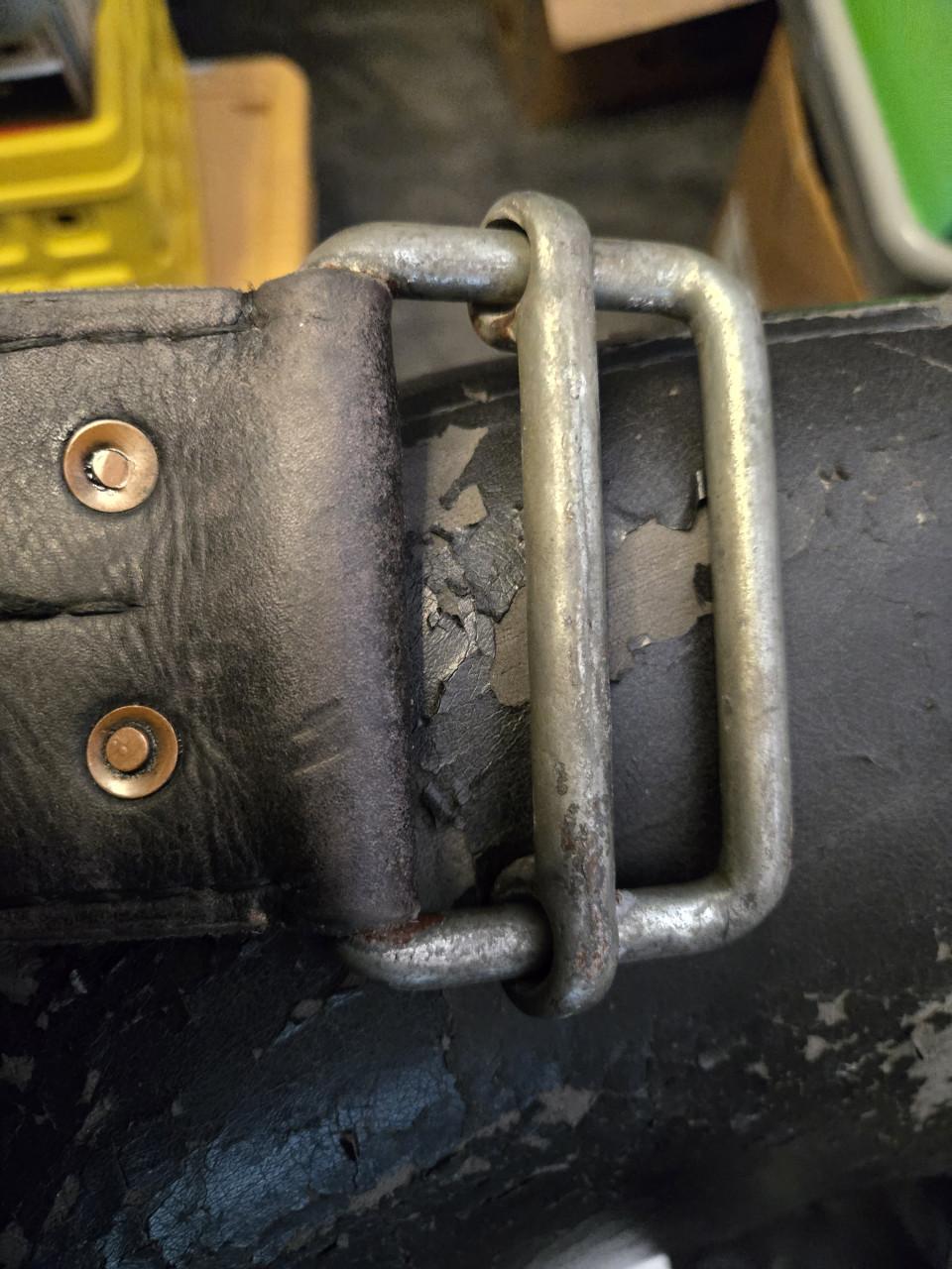 Brandweerriemen 2 stuks uit 1954,(kamet) ook bekend als koppels