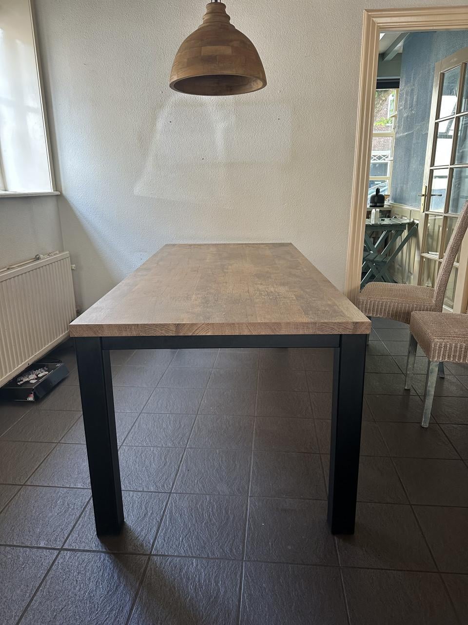 Industriële eettafel