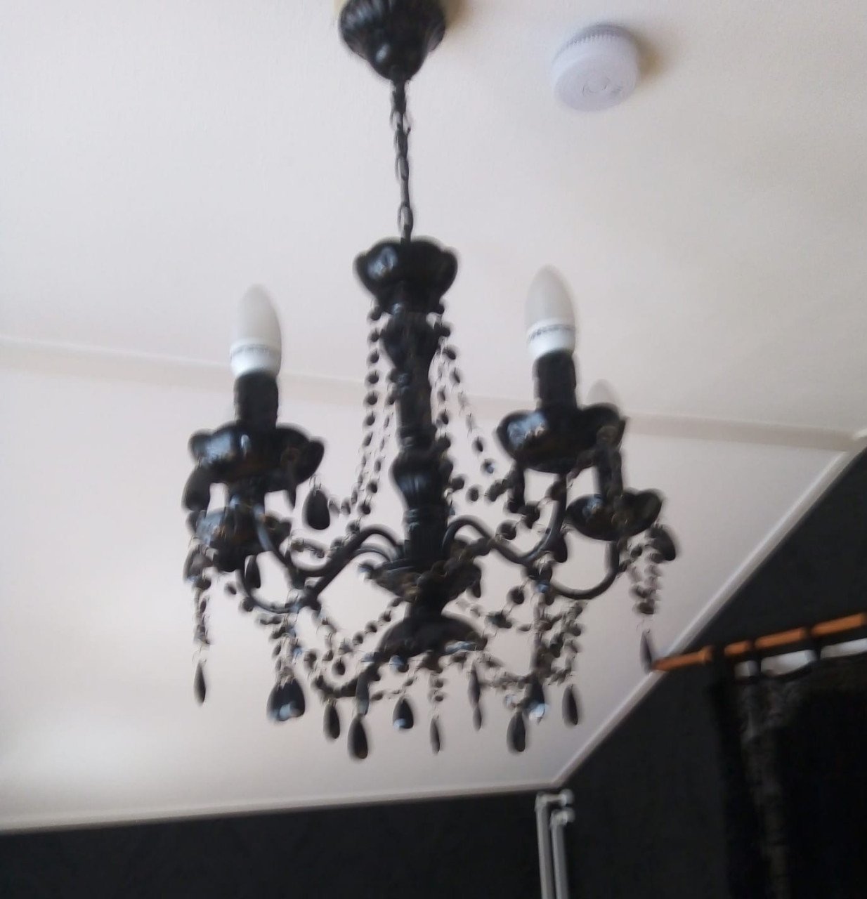 Zwarte hanglamp €10,-