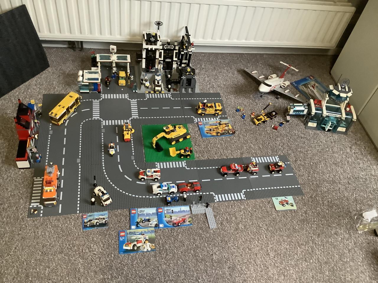 Grote partij LEGO te koop aangeboden, zie de foto’s en de omschrijving aub