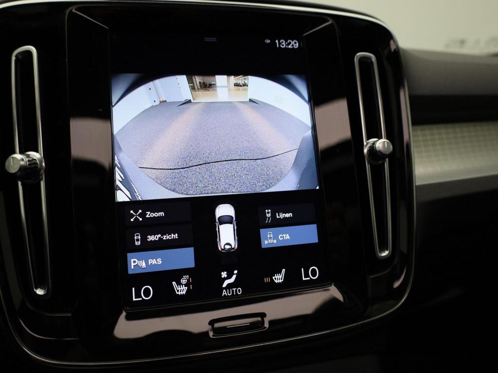 Volvo XC40 1.5 t4 recharge inscription expression | automaat | leder |  pan