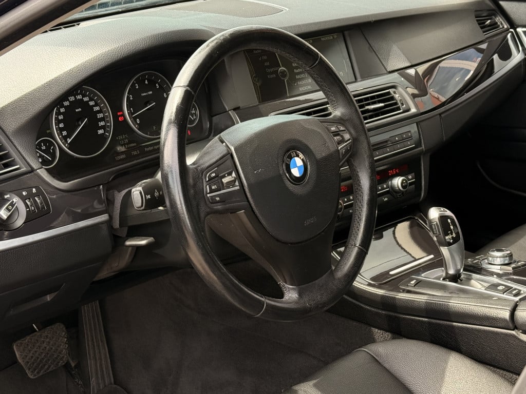 BMW 5 Serie 523i executive | leder | cruise | navi | parkeersensoren v+a |